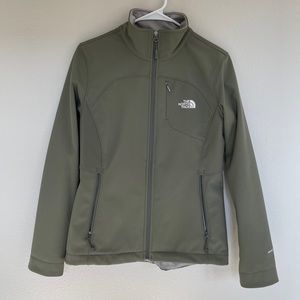 Women’s The North Face Windwall jacket